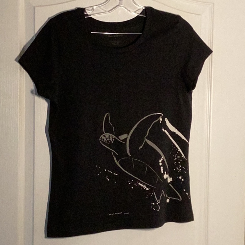 Women’s Black Tee